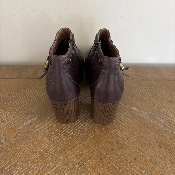 NWOT Dansko Brown Leather Dabney Ankle Boots Sz 38 US 7.5-8M - Picture 4 of 6